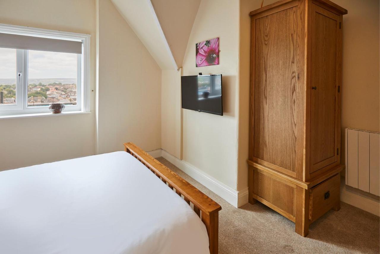 Host & Stay - The Garret Suite Уитби Экстерьер фото